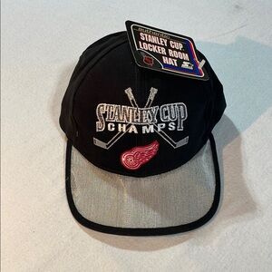 NHL Detroit Red Wings Stanley Cup Champions 1998 Starter Hat Black Vintage